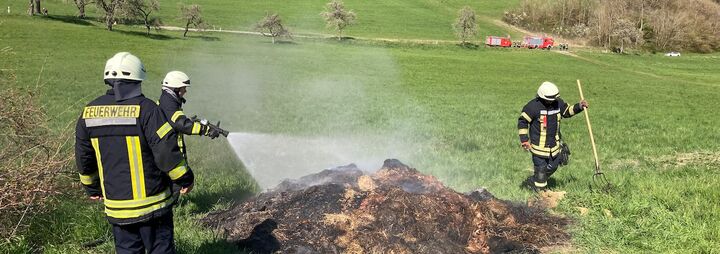 Brennender Heuhaufen