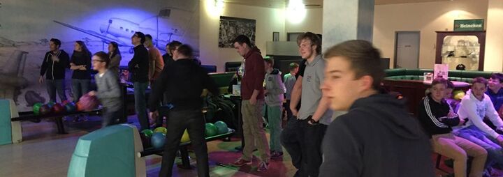 Sicherheitsunterweisung und Bowling